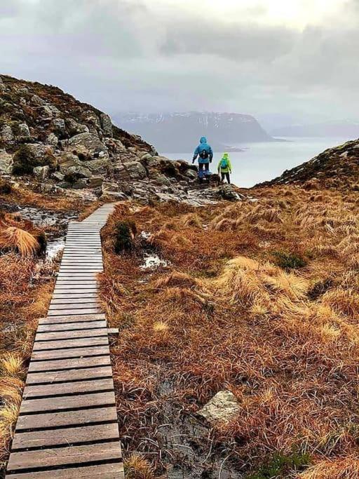 Leilighet I Enebolig Pa Valderoya Ved Alesund Ytterland المظهر الخارجي الصورة